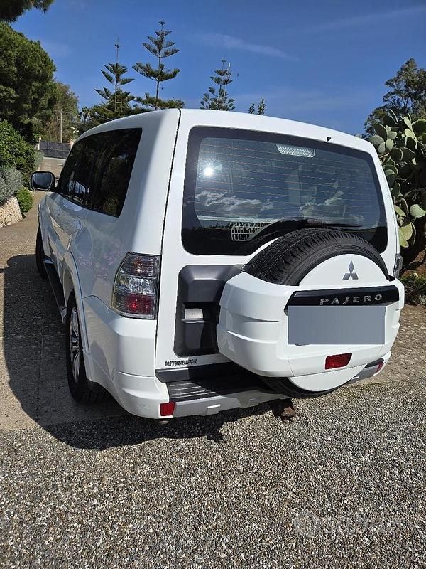 Usata Mitsubishi Pajero 2014 Bianco SUV