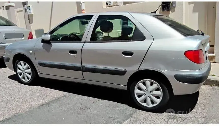 Usata Citroën Xsara 75 CV (55 kW) 2001 Grigio Berlina