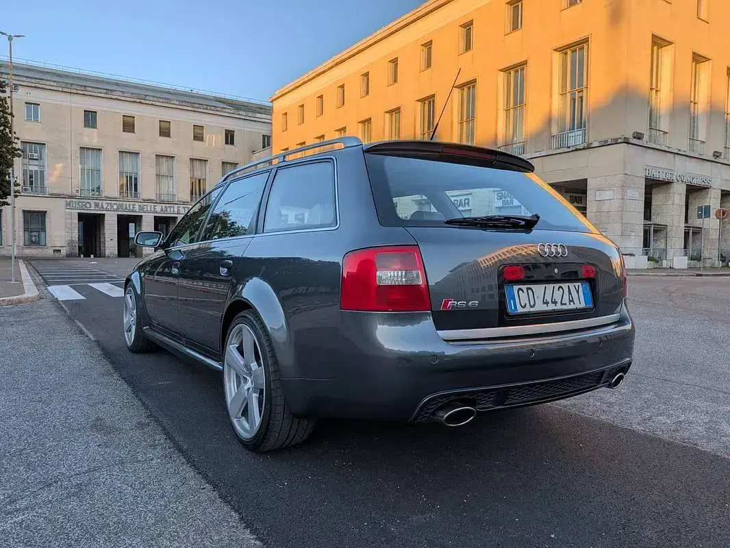 Usata Audi RS6 Ambiente 450 CV (330 kW) 2002 Grigio Station wagon