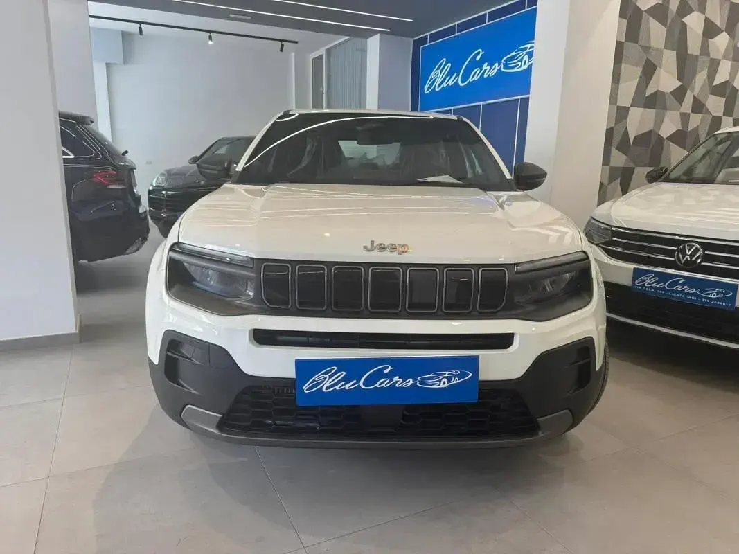 Nuova Jeep Avenger Longitude 110 CV (80 kW) 2026 Avorio SUV