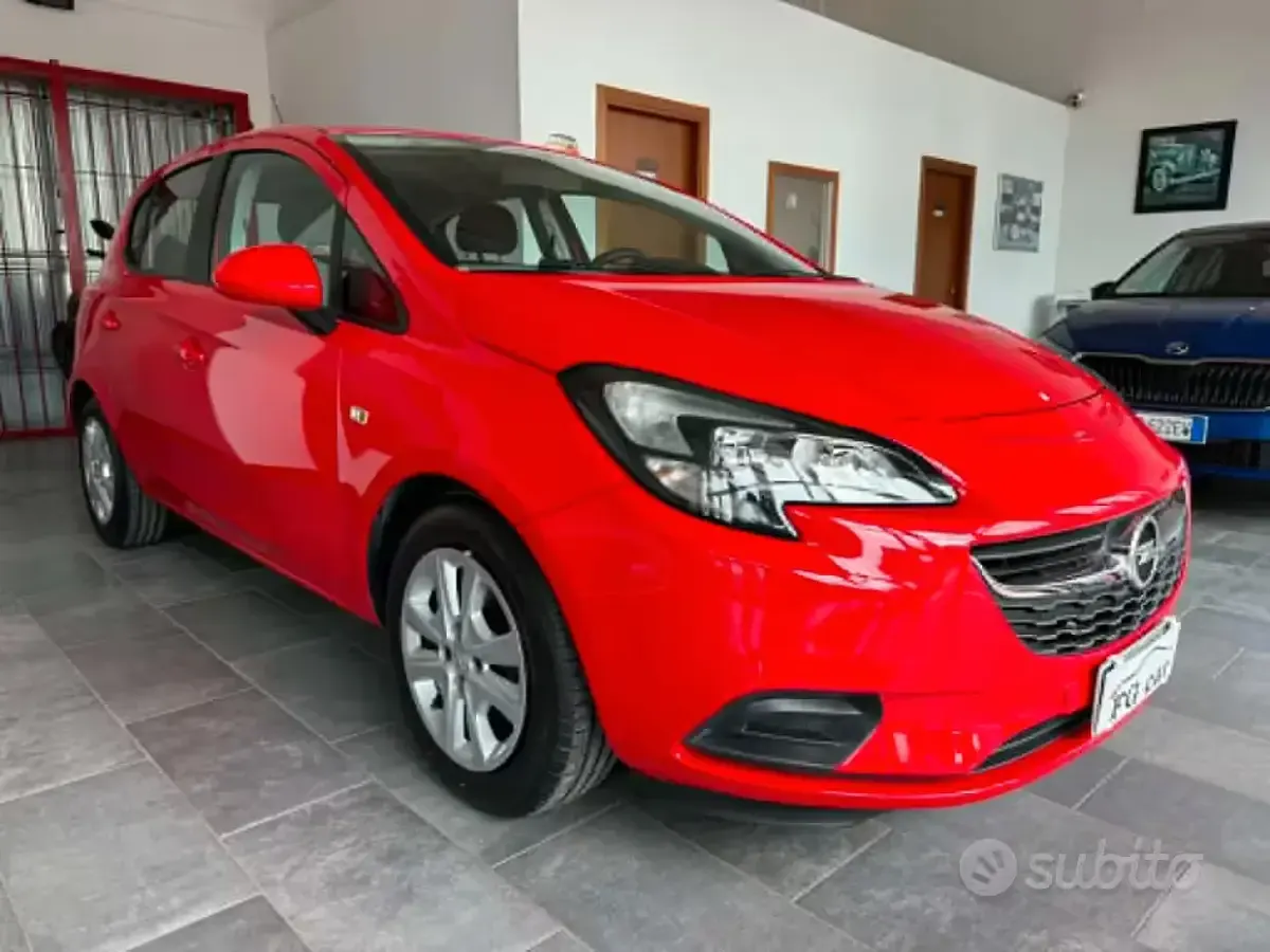 Usata Opel Corsa 69 CV (50 kW) 2015 Rosso Utilitaria