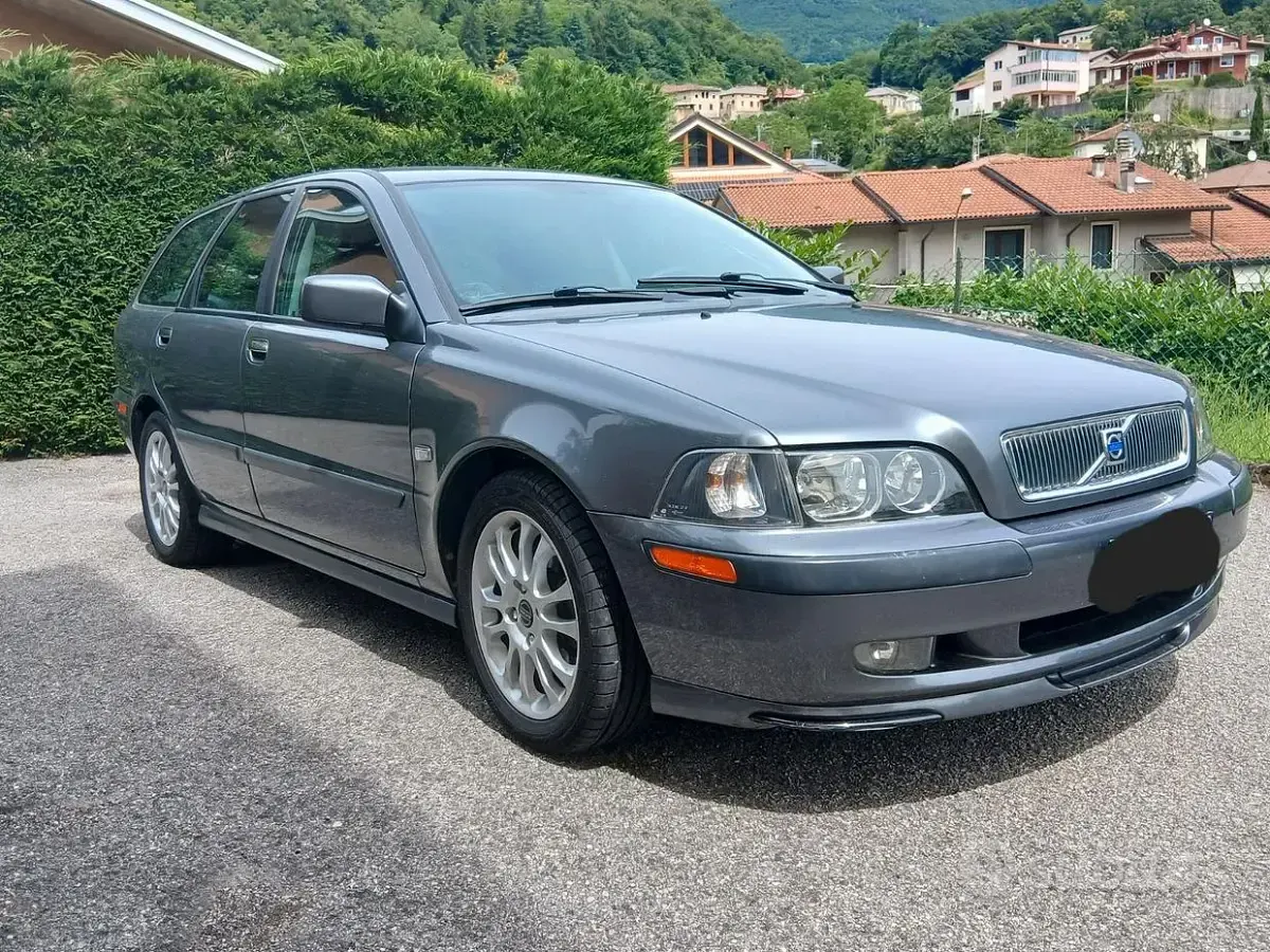 Usata Volvo V40 116 CV (85 kW) 2002 Station wagon