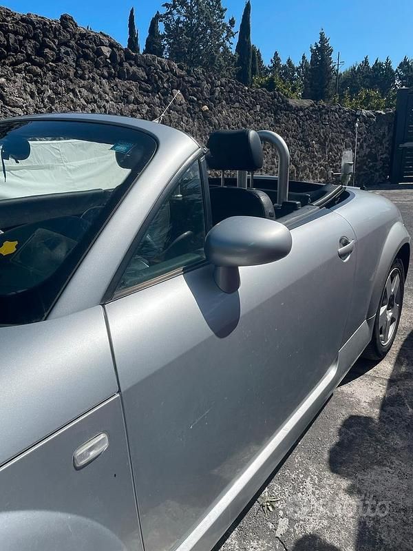 Usata Audi TT Roadster Design 180 CV (132 kW) 2000 Grigio Cabrio