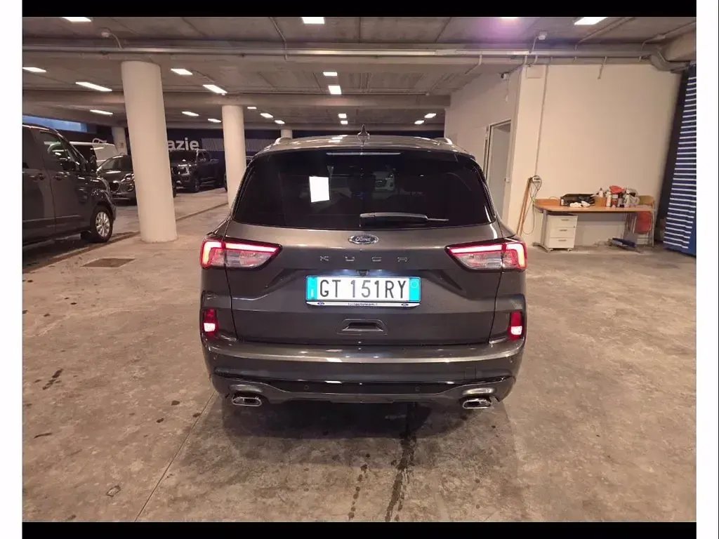 Usata Ford Kuga ST-Line 120 CV (88 kW) 2024 Magnetic grey SUV