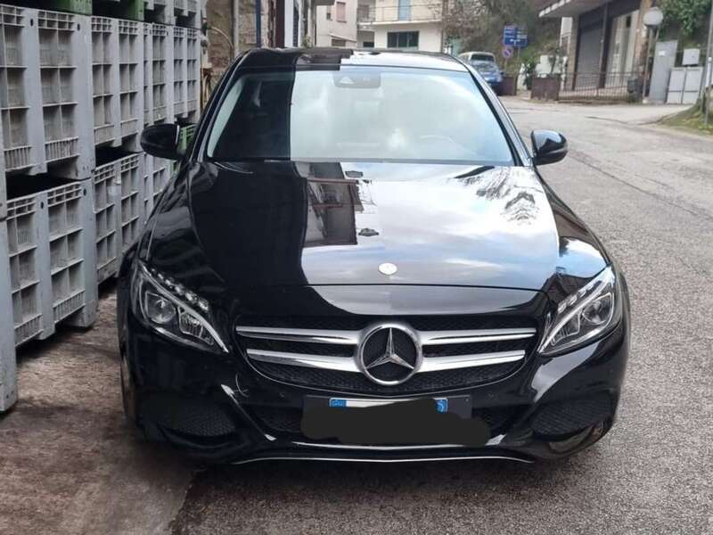 Usato 2015 Mercedes 220 2.1 Diesel 170 CV (15.000 €)