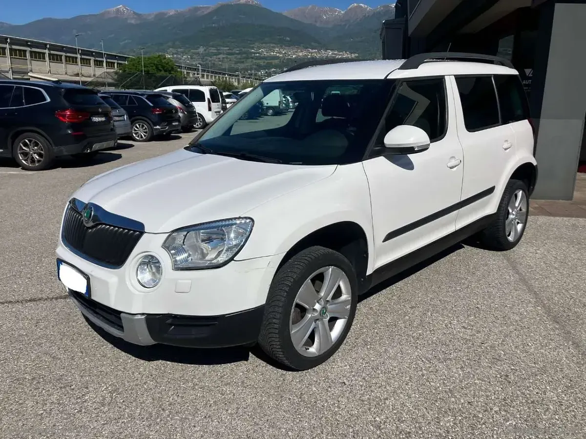 Usata Skoda Yeti Ambition 105 CV (77 kW) 2011 Bianco SUV