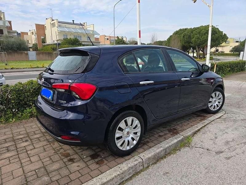 Usata Fiat Tipo Easy 95 CV (69 kW) 2016 Blu/azzurro Berlina