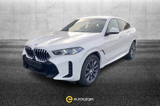 Usata BMW X6 M Sport 298 CV (219 kW) 2024 Bianco metallizzato SUV