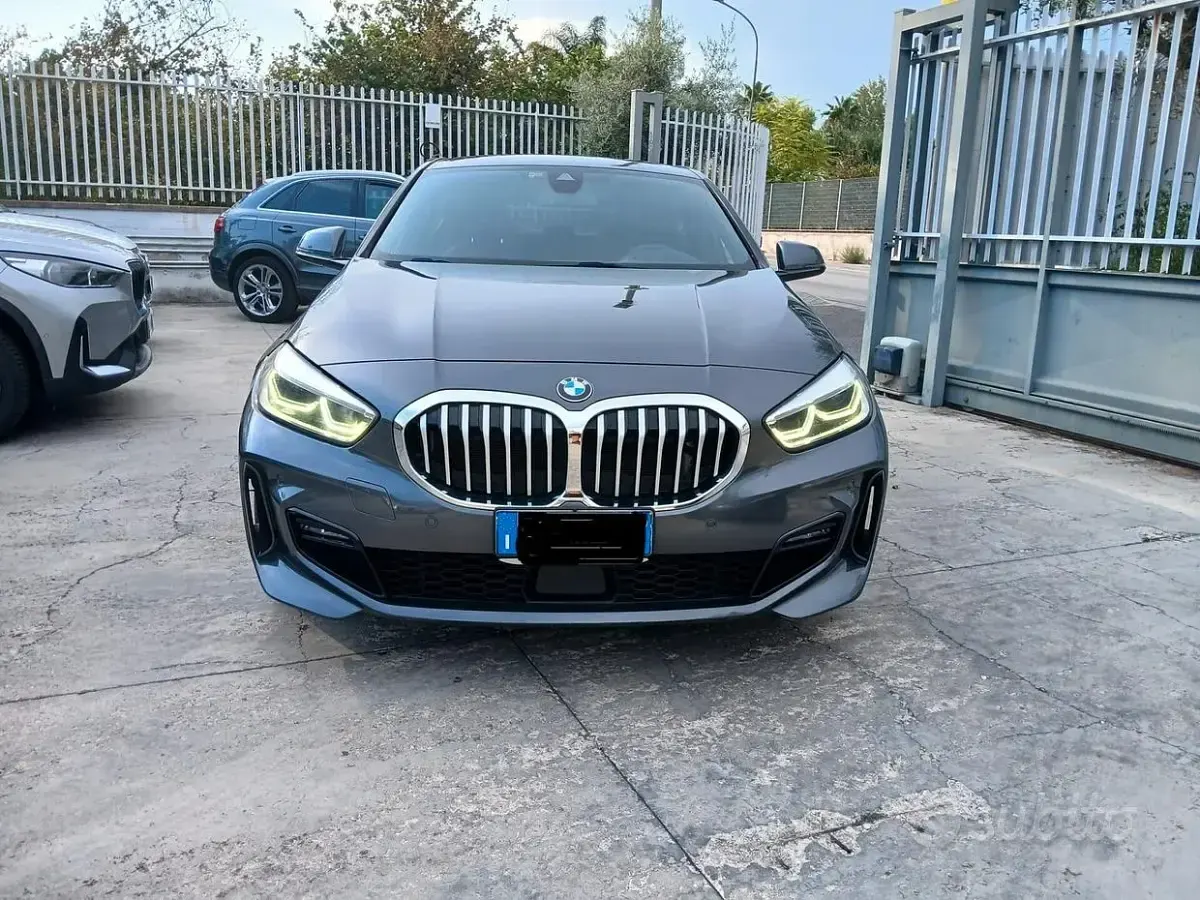 Usata BMW 120 M Sport 190 CV (139 kW) 2019 Grigio Berlina