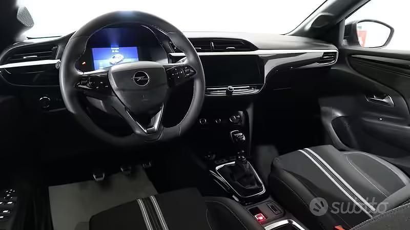 Usata Opel Corsa 101 CV (74 kW) 2024 Bianco Utilitaria