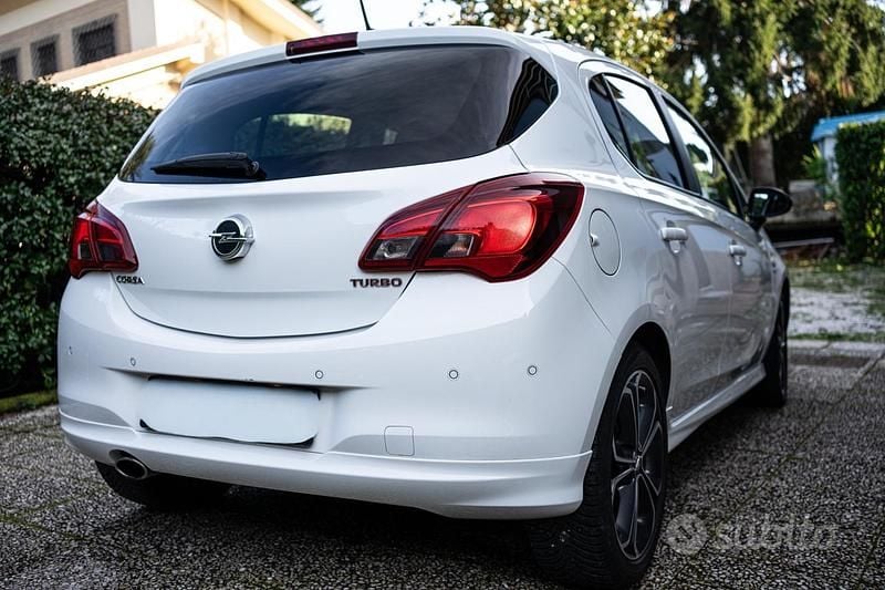Usata Opel Corsa OPC 150 CV (110 kW) 2017 Bianco Berlina