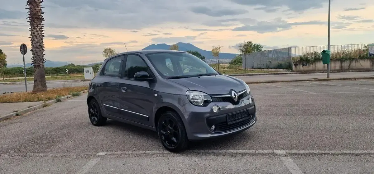 Usata Renault Twingo Intens 90 CV (66 kW) 2016 Grigio Utilitaria