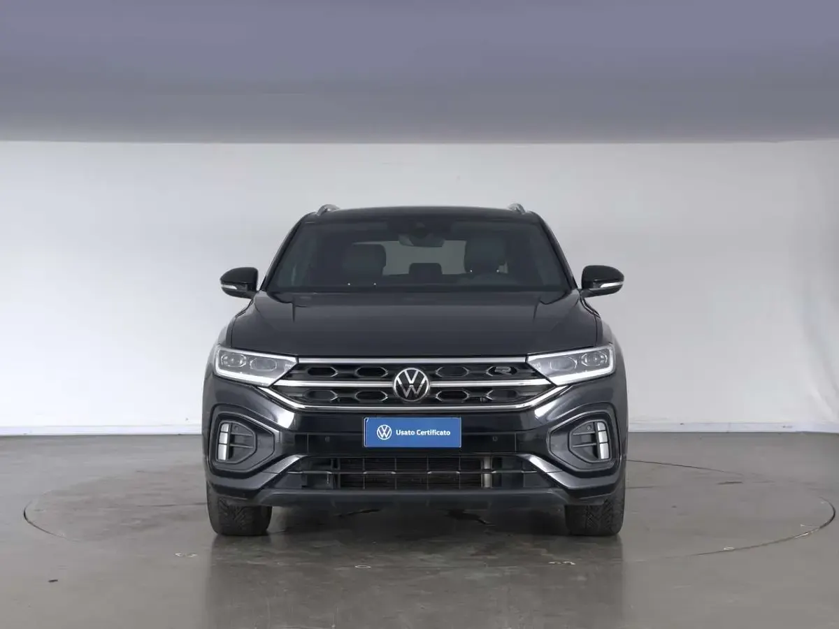 Usata VW T-Roc R-line 150 CV (110 kW) 2023 Nero SUV