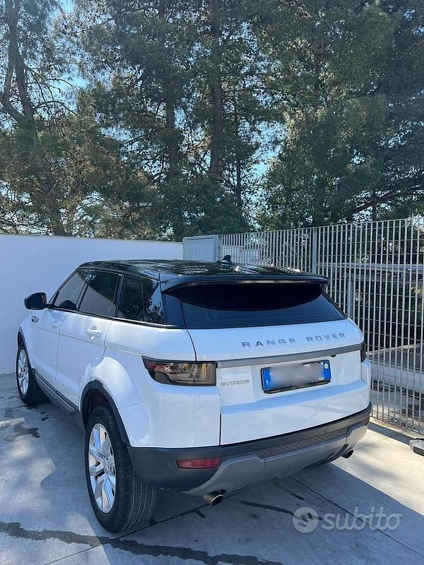 Bianco Usata 2015 Land Rover Range Rover evoque SUV | 14.000 € (Molto cara) - Immagine 1/4