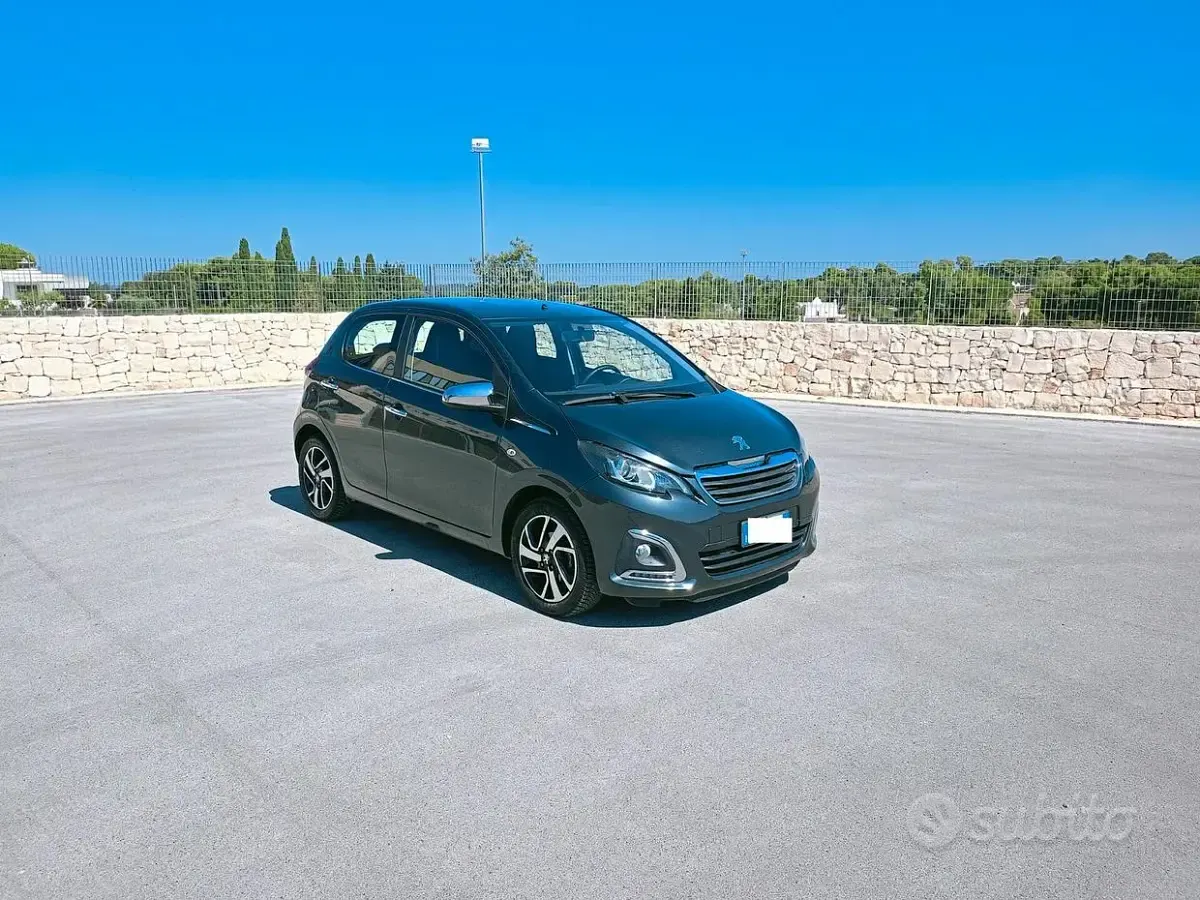 Usata Peugeot 108 Allure 69 CV (50 kW) 2017 Grigio Berlina