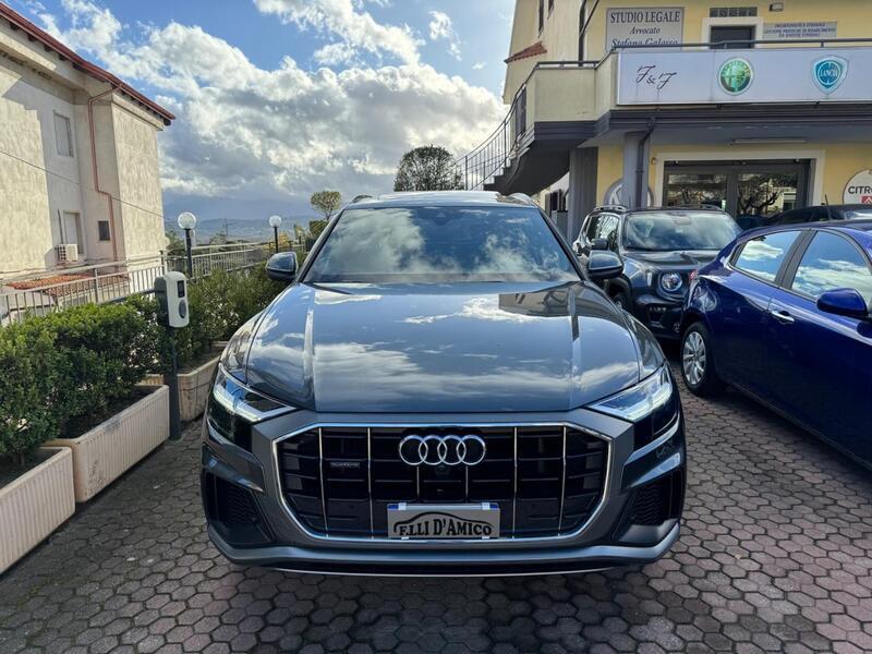 Usato 2019 Audi Q8 3.0 Diesel 286 CV (69.900 €)