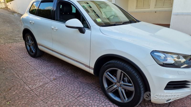 Usata VW Touareg 245 CV (180 kW) 2011 Bianco SUV