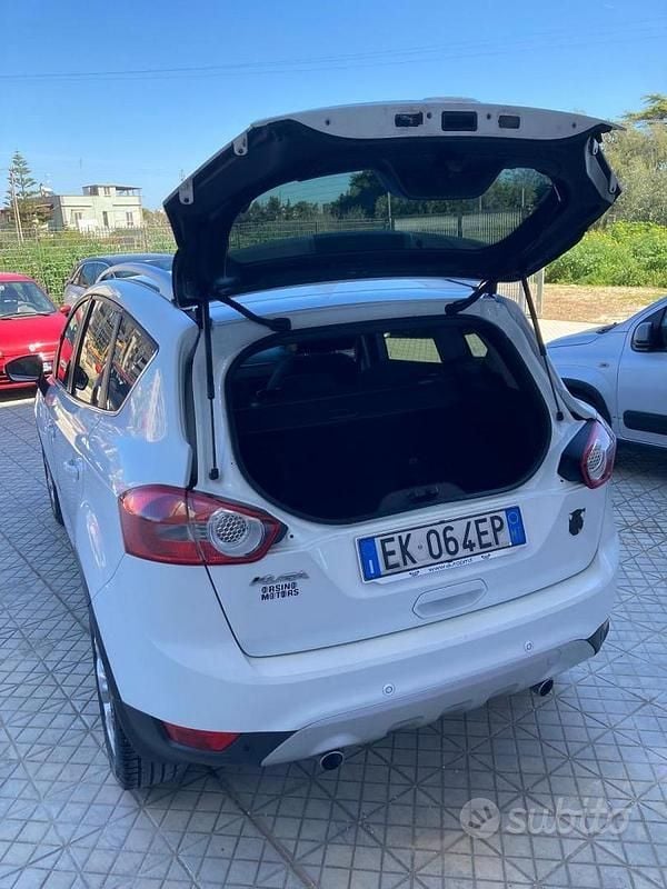 Usata Ford Kuga Titanium 140 CV (102 kW) 2011 Bianco SUV