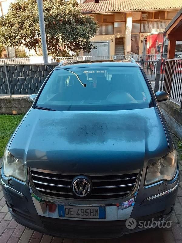 Usata VW Touran 140 CV (102 kW) 2006 Grigio Monovolume