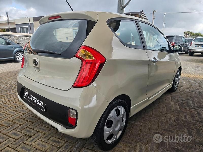 Occasion Kia Picanto Sport 69 ch (50 kW) 2011 Blanc Citadine