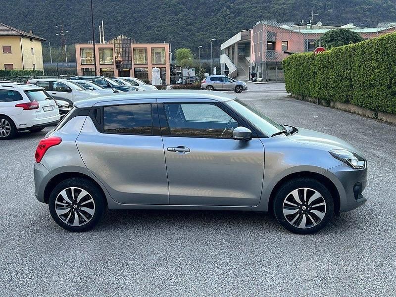 Usata Suzuki Swift 90 CV (66 kW) 2019 Grigio Utilitaria