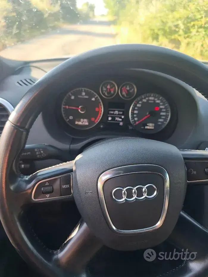 Usata Audi A3 105 CV (77 kW) 2012 Grigio Utilitaria