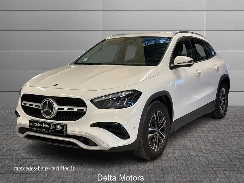 Usata Mercedes GLA180 Advanced 116 CV (85 kW) 2025 SUV
