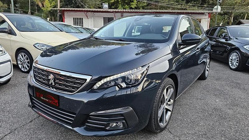 Grigio Usata 2020 Peugeot 308 Allure Tre volumi | 13.799 € (Buon prezzo) - Immagine 1/4