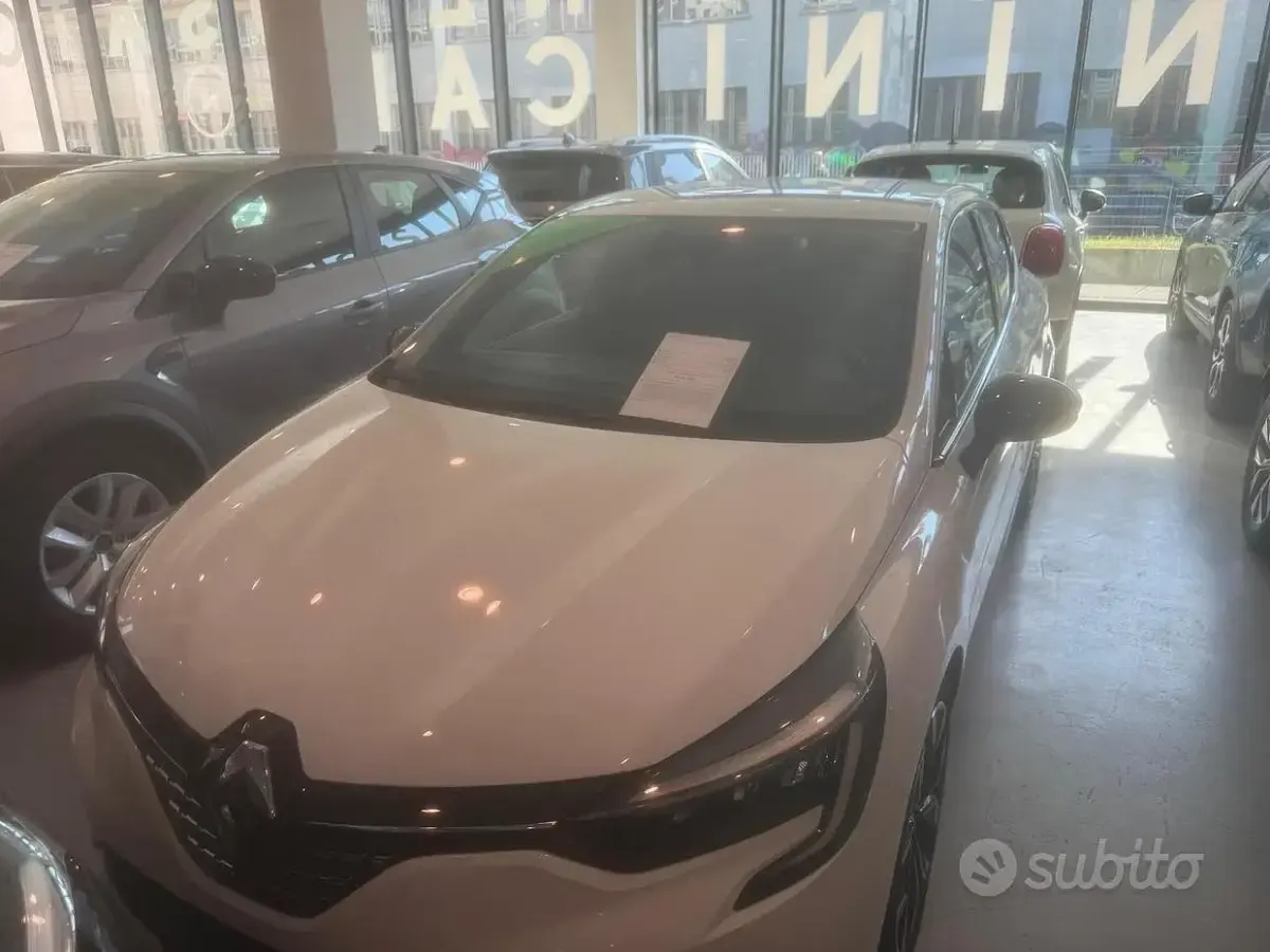 Usata Renault Clio V Intens 90 CV (66 kW) 2023 Bianco Berlina