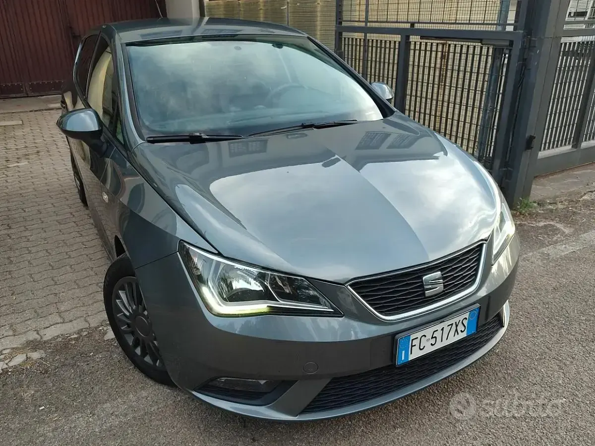 Usata Seat Ibiza 75 CV (55 kW) 2016 Grigio Berlina