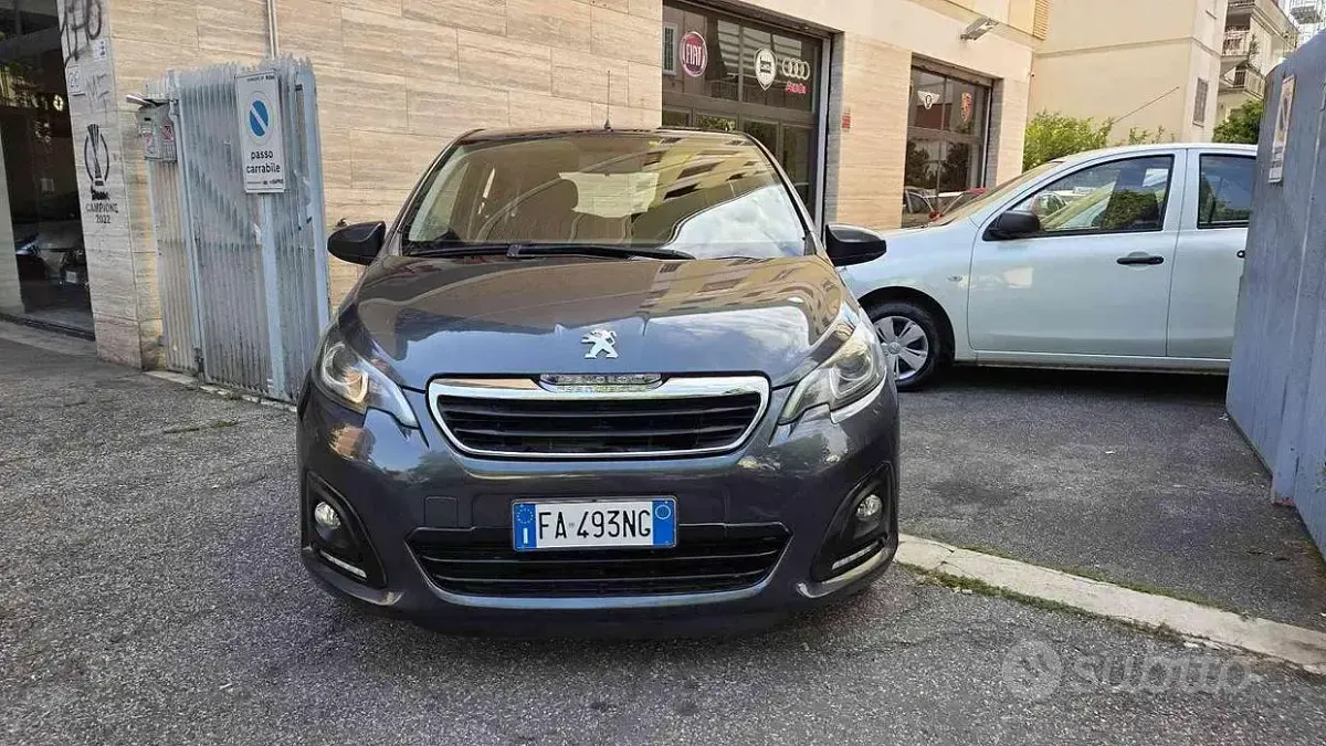 Usata Peugeot 108 Allure 69 CV (50 kW) 2015 Grigio Berlina