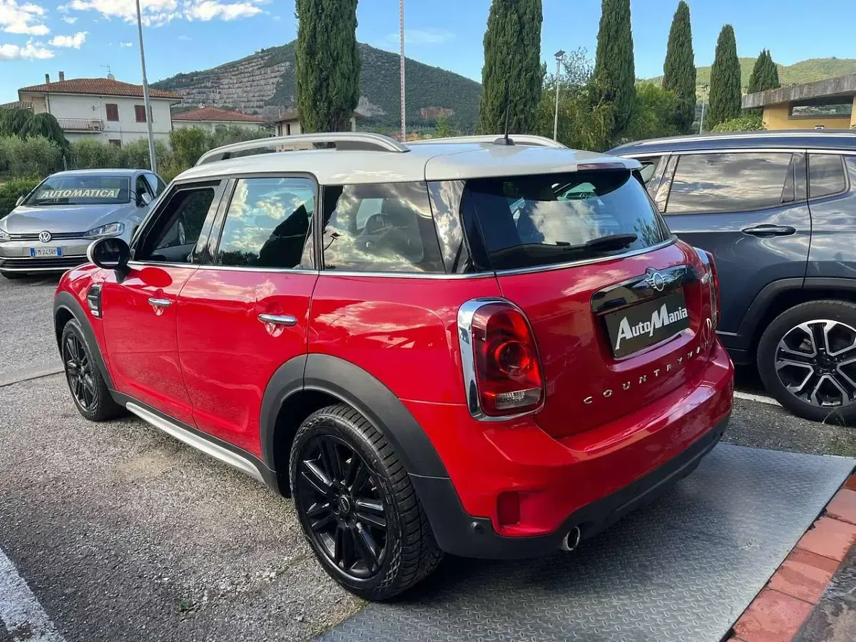 Usata Mini Cooper D Countryman 150 CV (110 kW) 2018 Rosso SUV
