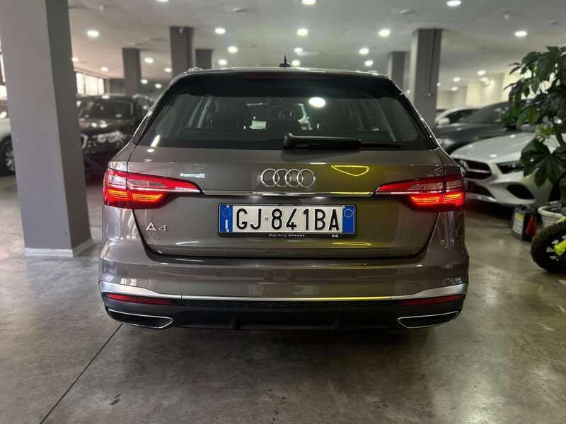 Usata Audi A4 S-Line 163 CV (119 kW) 2022 Grigio Station wagon