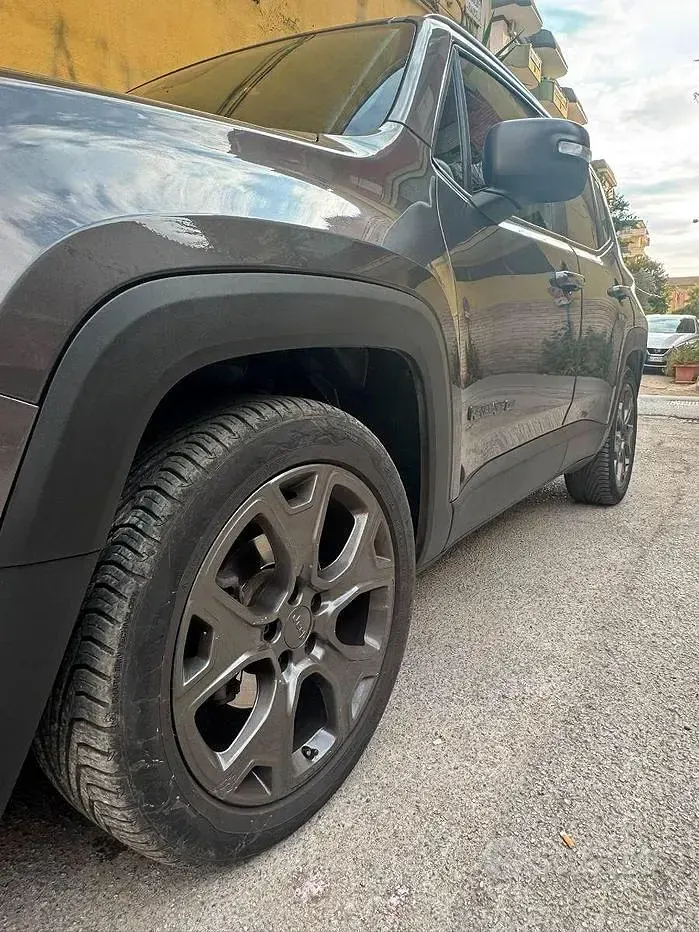 Usata Jeep Renegade 170 CV (125 kW) 2021 Grigio SUV