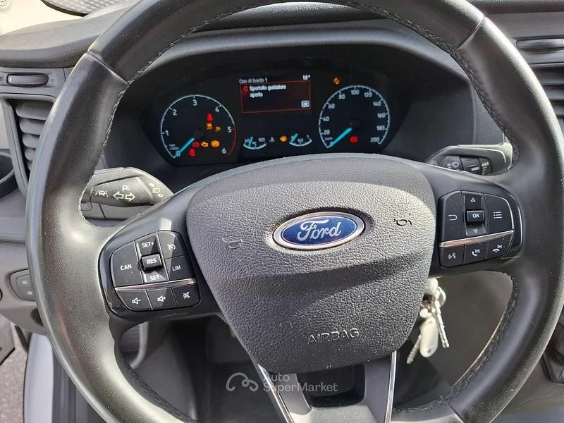 Usado Ford Transit Trend 105 CV (77 kW) 2023 Blanco Berlina