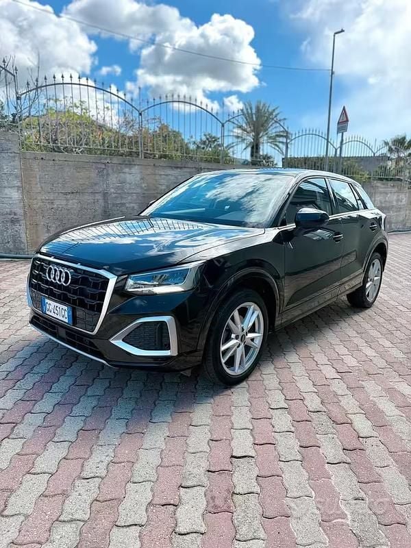 Usata Audi Q2 Admired 116 CV (85 kW) 2021 Nero SUV