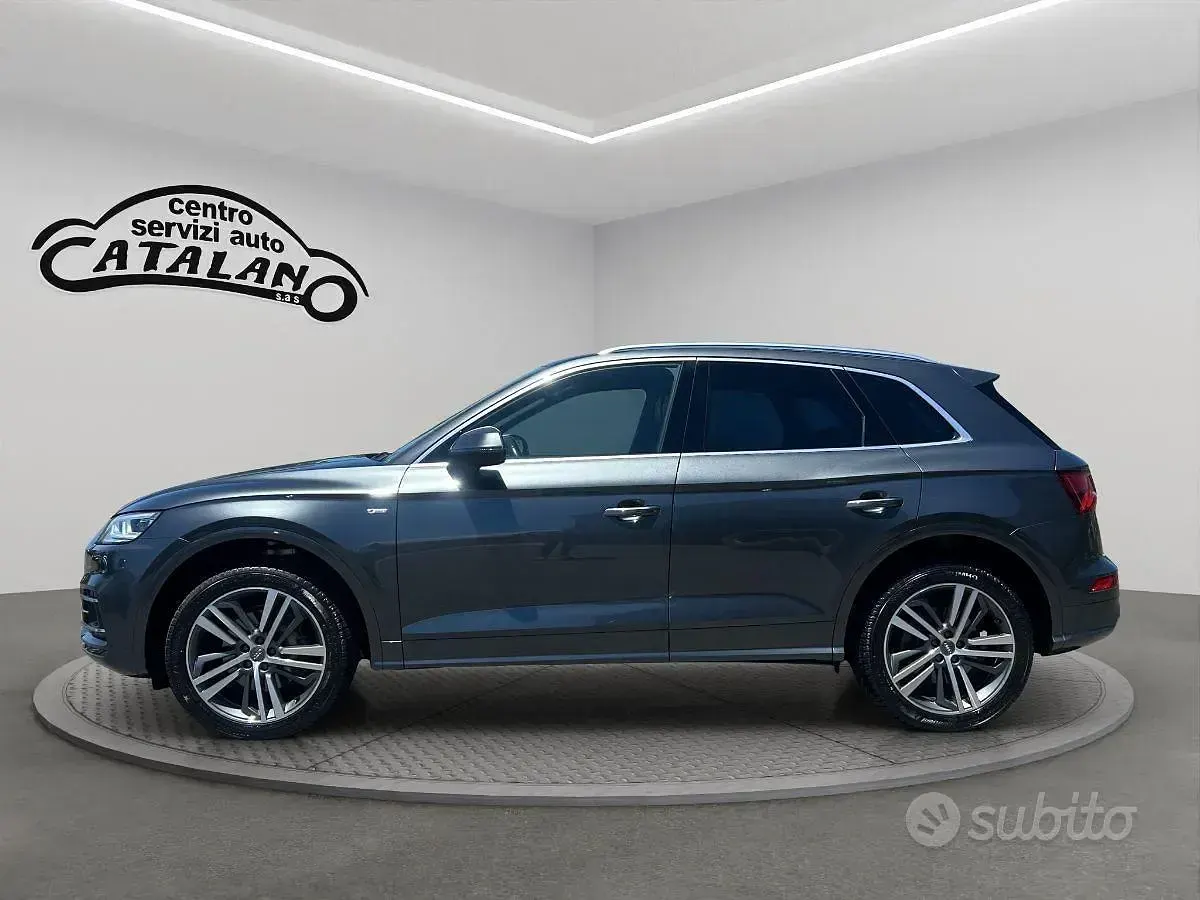 Usata Audi Q5 S-line plus 190 CV (139 kW) 2018 Grigio SUV