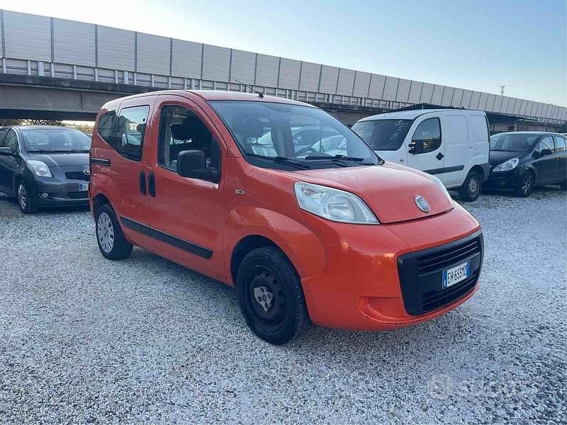 Usata Fiat Qubo Dynamic 77 CV (56 kW) 2011 Arancione Monovolume