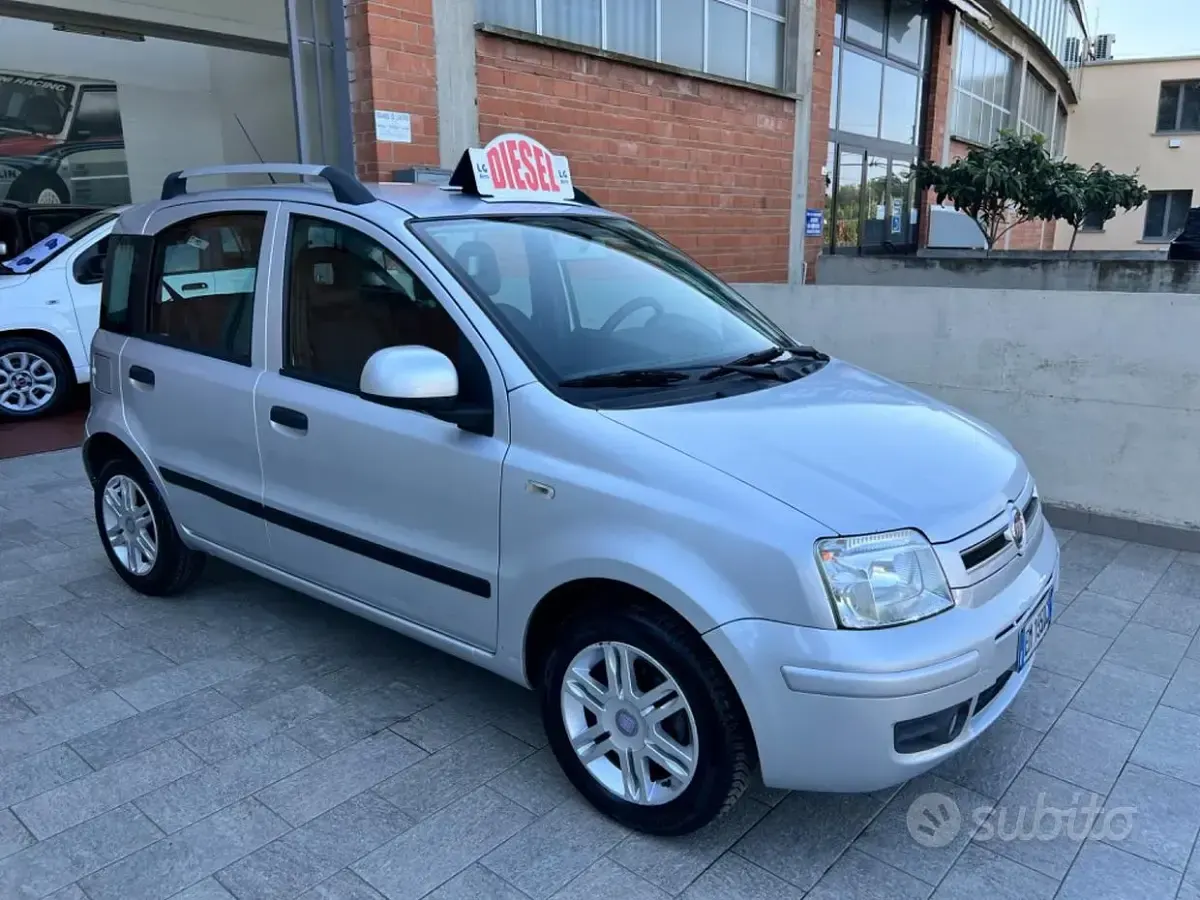 Usata Fiat Panda Classica 75 CV (55 kW) 2012 Grigio Utilitaria