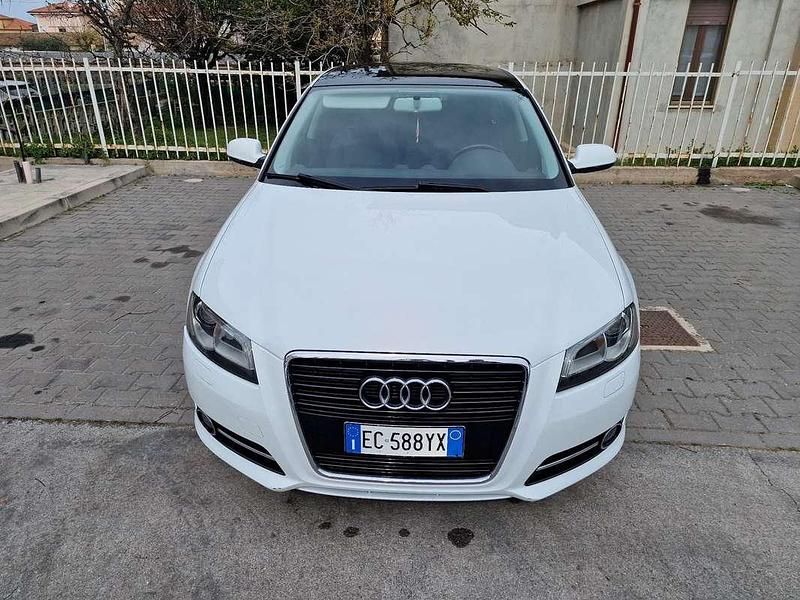 Usata Audi A3 Ambiente 140 CV (102 kW) 2000 Utilitaria