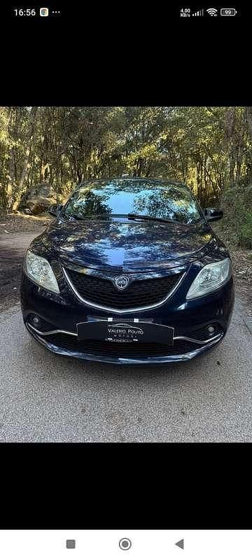 Usata 2016 Lancia Ypsilon S Due volumi | 8300 € (Buon prezzo) - Immagine 1/4