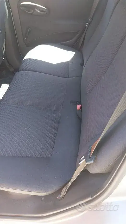 Usata Fiat Punto 86 CV (63 kW) 2001 Grigio Utilitaria