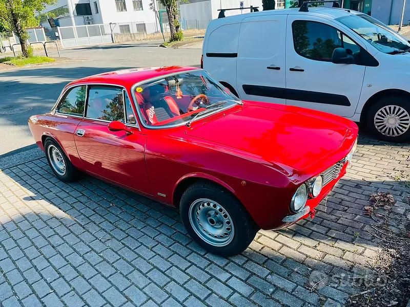 Usata Alfa Romeo 2000 1970 Rosso Berlina