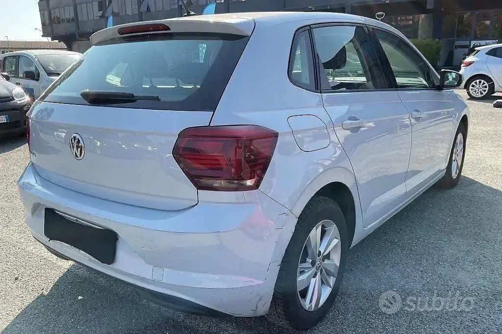 Usata VW Polo Trendline 80 CV (58 kW) 2019 Grigio Utilitaria