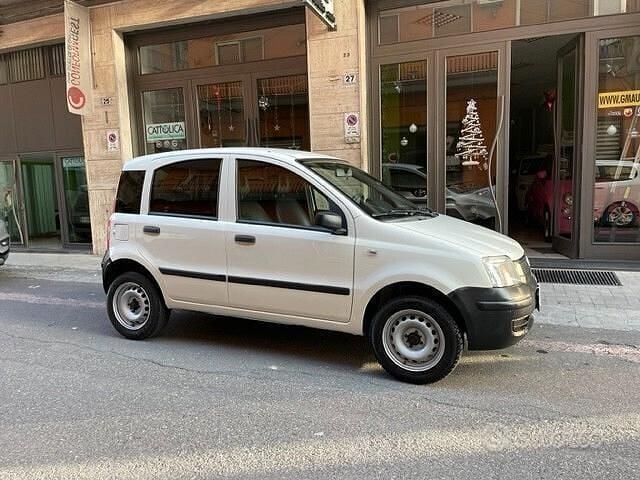 Usata Fiat Panda Dynamic 60 CV (44 kW) 2009 Bianco Utilitaria