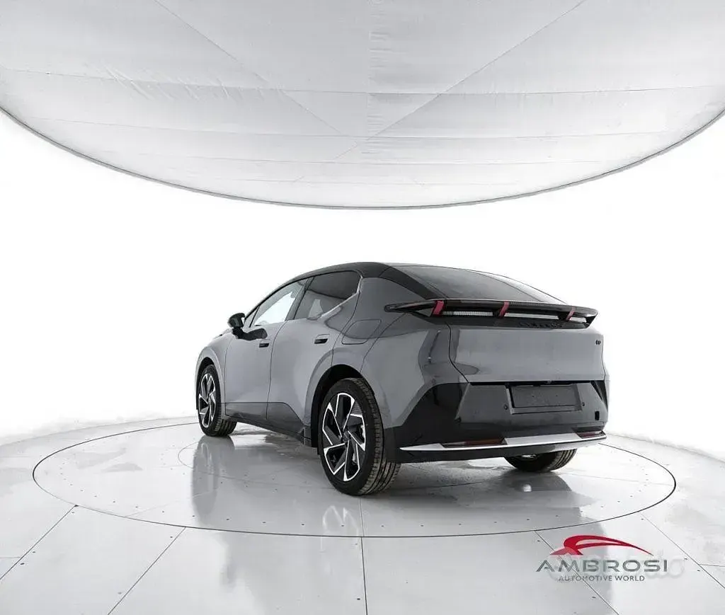 Nuova Lynk & Co 02 200 kW (272 CV) 2025 Grigio SUV