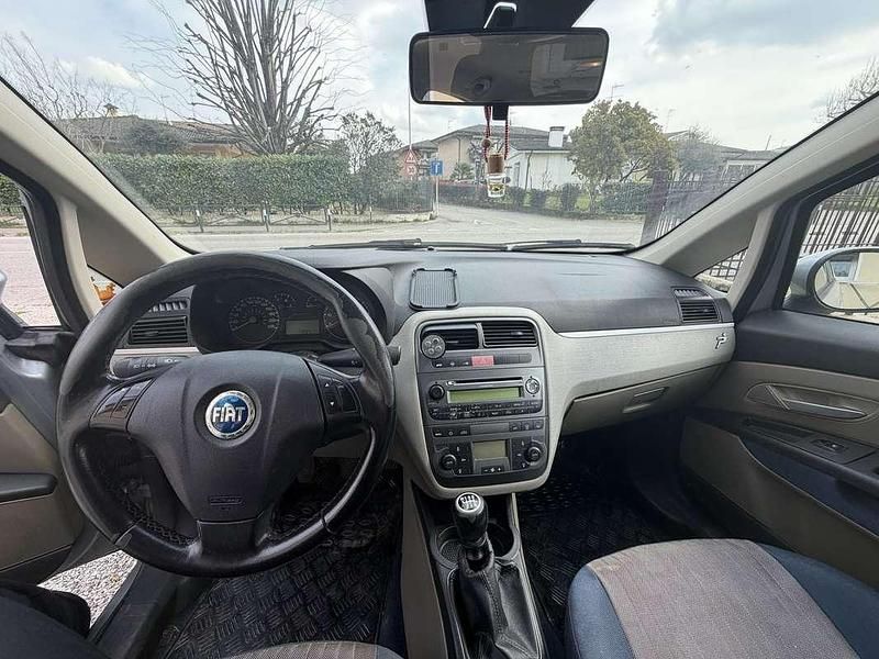Usata Fiat Grande Punto Dynamic 90 CV (66 kW) 2006 Utilitaria