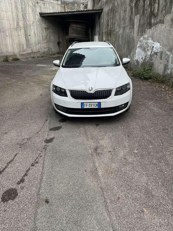 Usata Skoda Octavia 110 CV (80 kW) 2016 Utilitaria