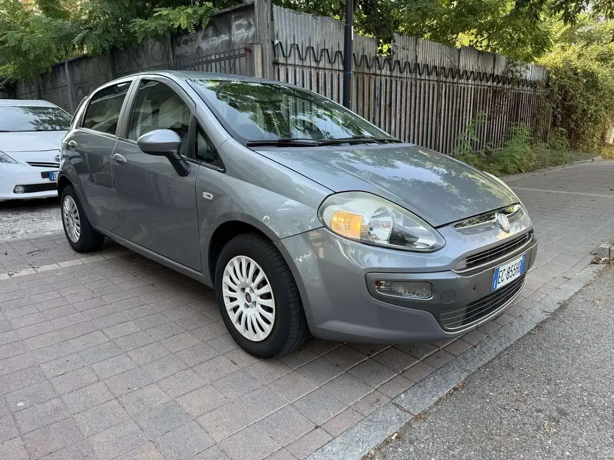 Usata Fiat Punto Evo Dynamic 77 CV (56 kW) 2010 Utilitaria