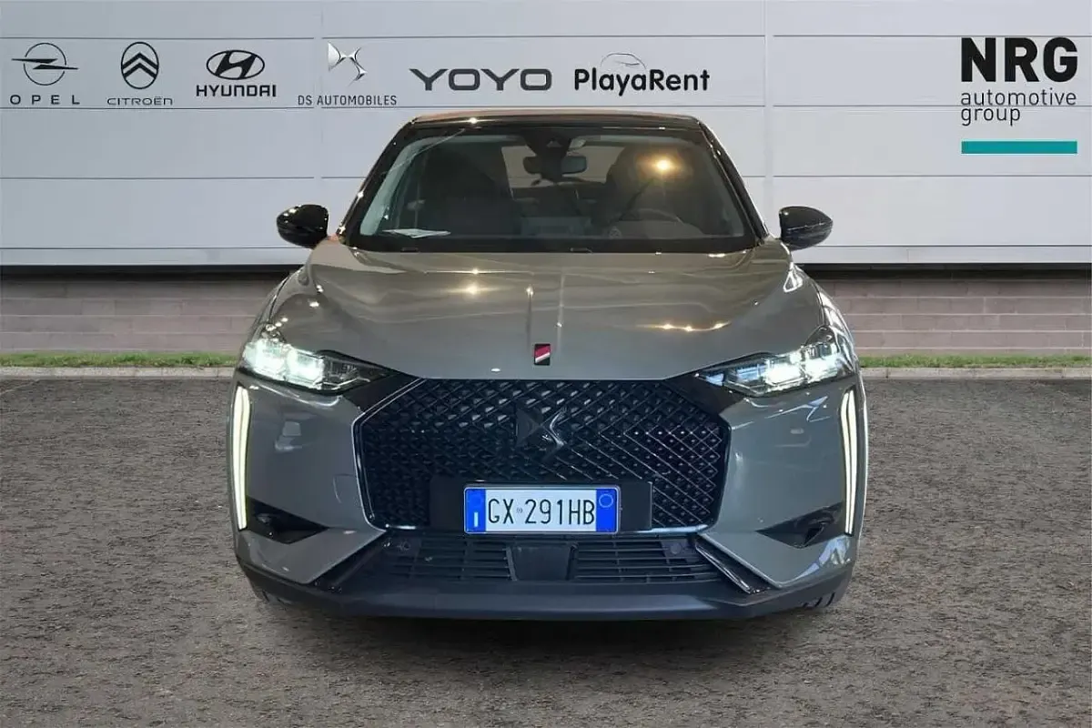 Nuevo DS Automobiles DS3 Crossback Performance 84 CV (61 kW) 2025 Gris SUV